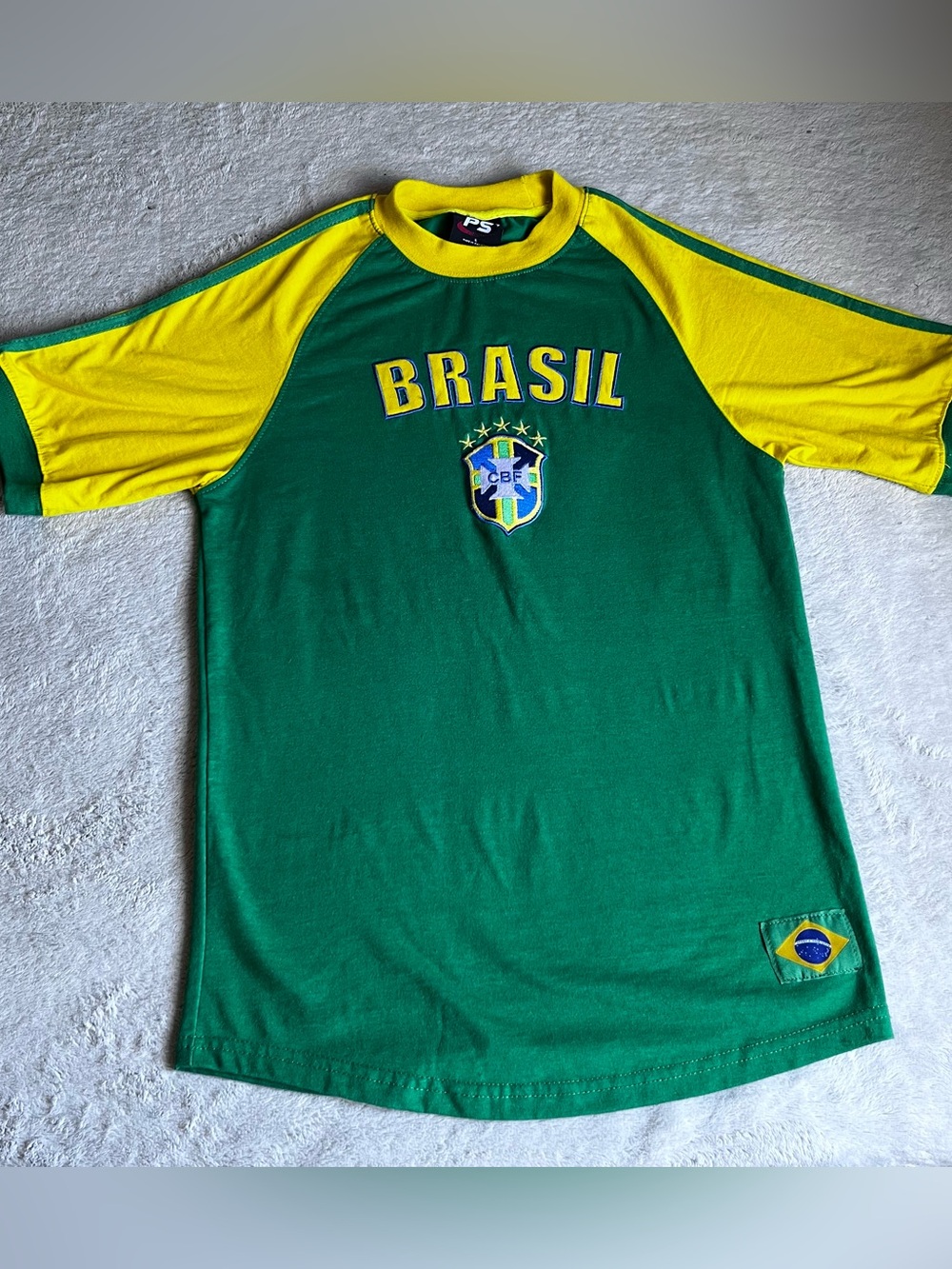 BRASIL CBF T-shirt men’s size Small